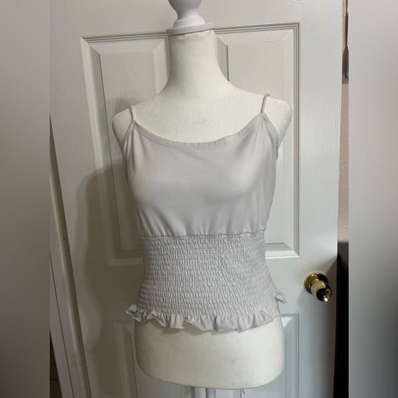 Tops - 💙White tank Top